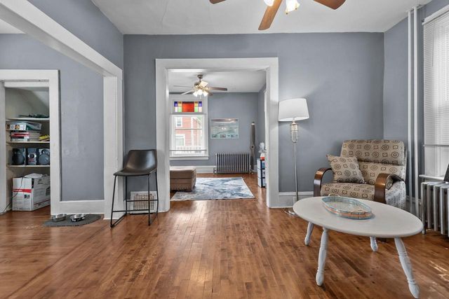 312 W MELVIN AVENUE, Oshkosh, WI 54901