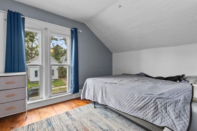 312 W MELVIN AVENUE, Oshkosh, WI 54901