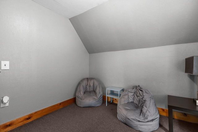 312 W MELVIN AVENUE, Oshkosh, WI 54901