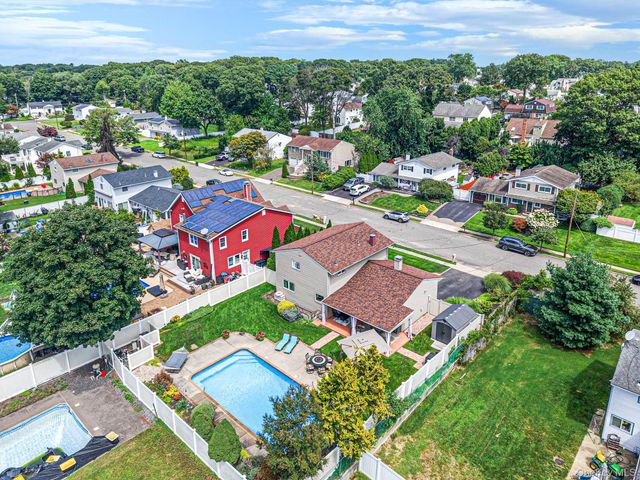 18 Bragg Drive, Lake Grove, NY 11755