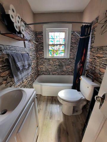 600 S Main, Greer, SC 29651