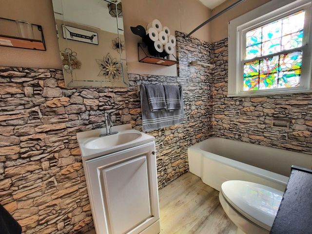 600 S Main, Greer, SC 29651