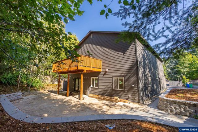 13550 SE Clatsop St, Happy Valley, OR 97086