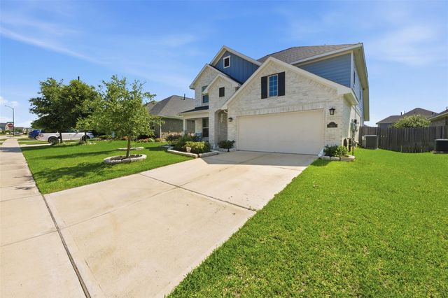 8411 Delta Down Dr Drive, Fulshear, TX 77441