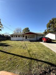 109 Dorcas Drive, Cahokia, IL 62206