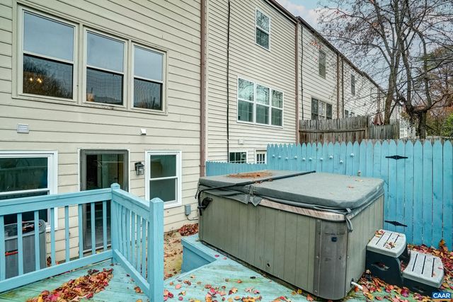 1594 GARDEN CT, Charlottesville, VA 22901