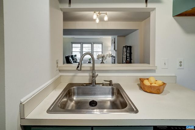 1594 GARDEN CT, Charlottesville, VA 22901