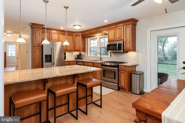 903 OLD COUNTY RD, Severna Park, MD 21146