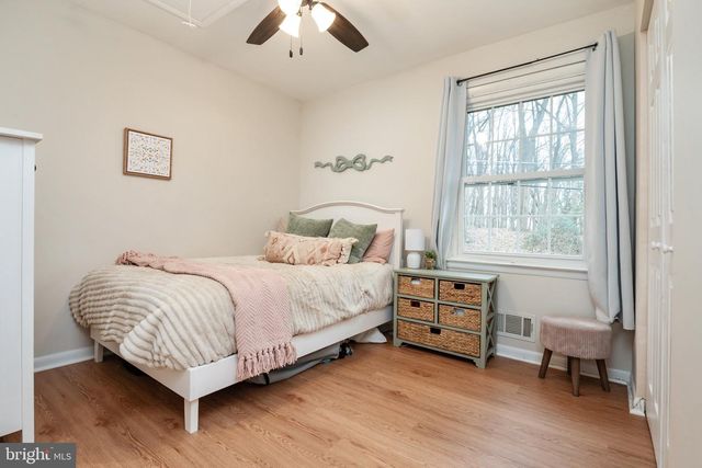 903 OLD COUNTY RD, Severna Park, MD 21146