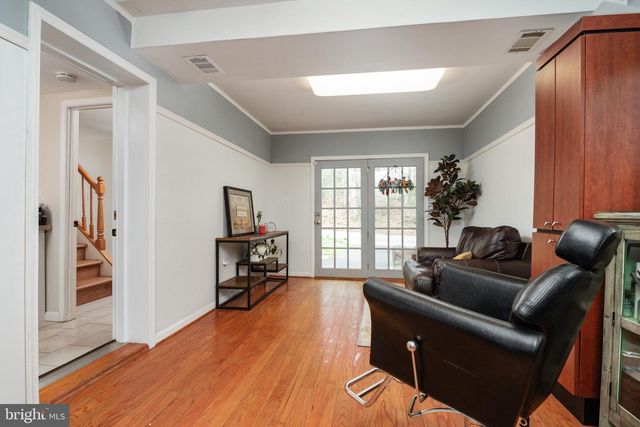 903 OLD COUNTY RD, Severna Park, MD 21146