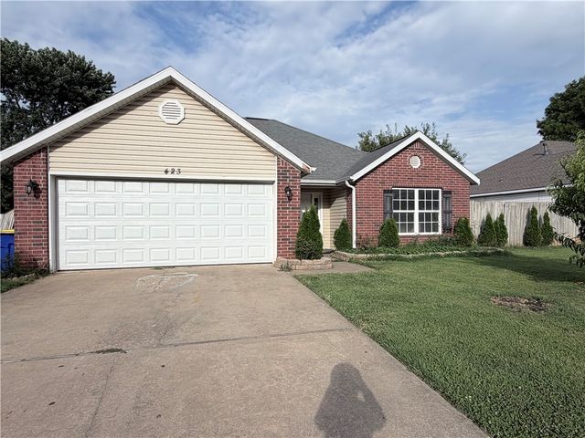423 Crystal Street, Lowell, AR 72745