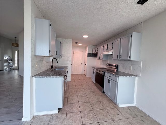 423 Crystal Street, Lowell, AR 72745
