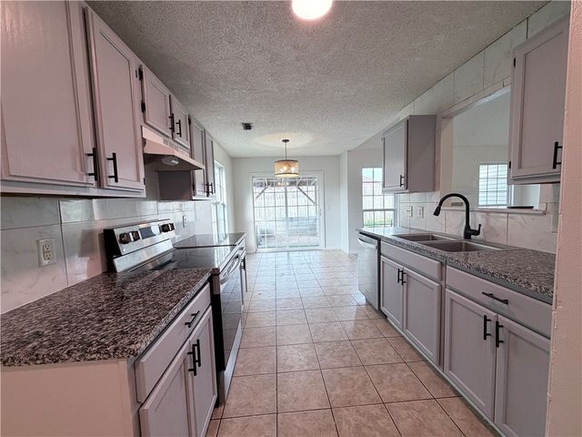 423 Crystal Street, Lowell, AR 72745