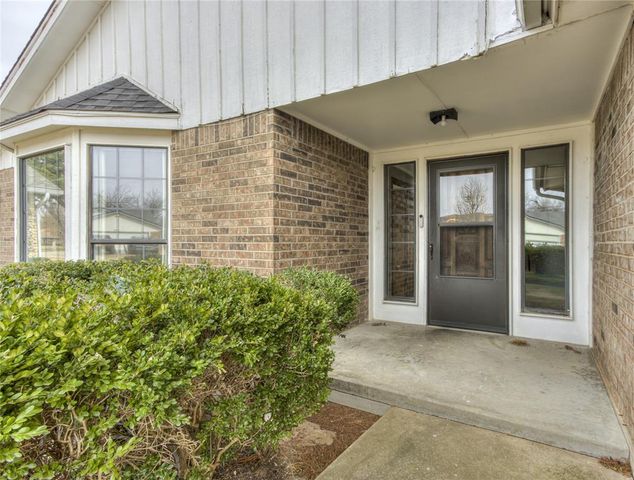 1326 Alviola Avenue, Midwest City, OK 73110