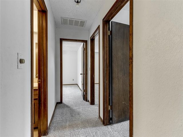 1326 Alviola Avenue, Midwest City, OK 73110