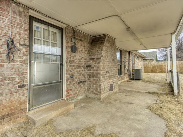 1326 Alviola Avenue, Midwest City, OK 73110