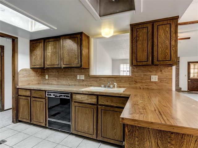 1326 Alviola Avenue, Midwest City, OK 73110