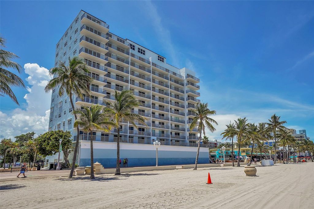 400 N Surf Rd 703, Hollywood, FL 33019
