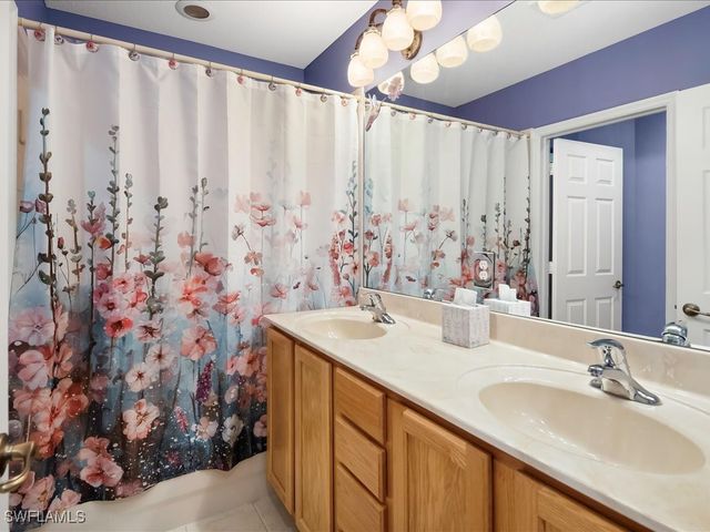 2088 Par DR, Naples, FL 34120