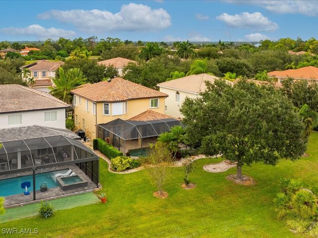 2088 Par DR, Naples, FL 34120