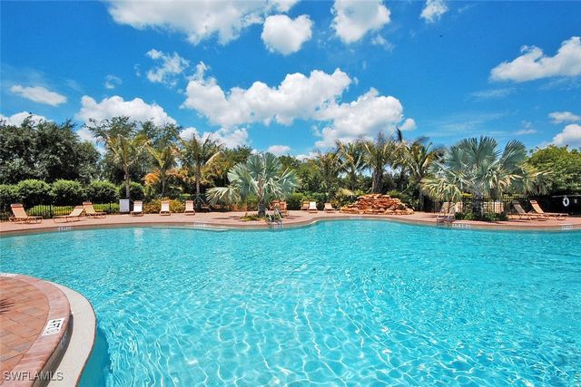 2088 Par DR, Naples, FL 34120