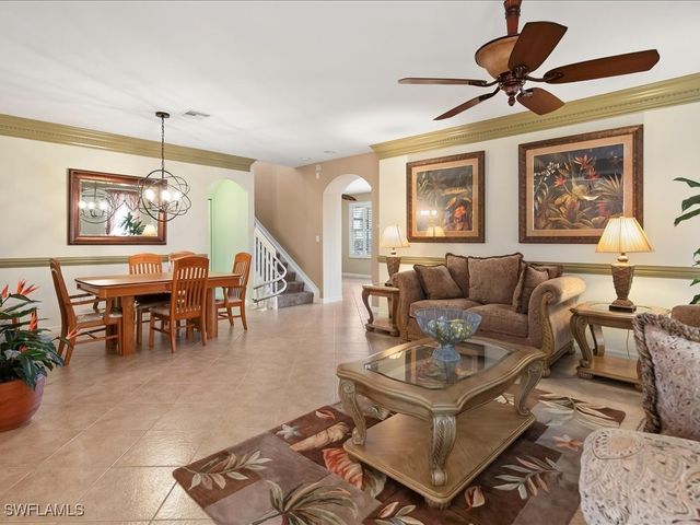 2088 Par DR, Naples, FL 34120