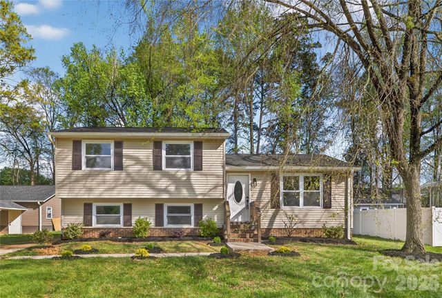 4832 Cheviot Road, Charlotte, NC 28269