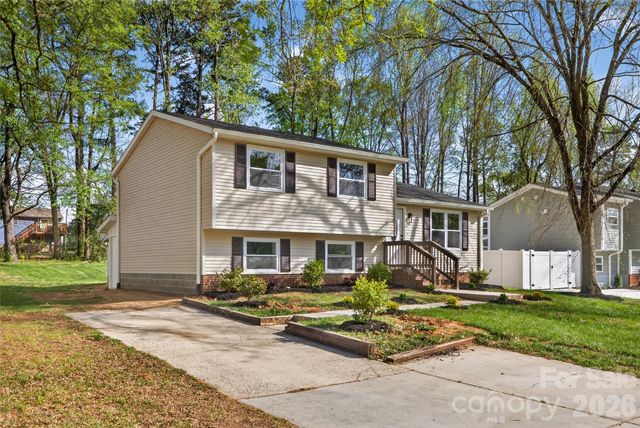 4832 Cheviot Road, Charlotte, NC 28269