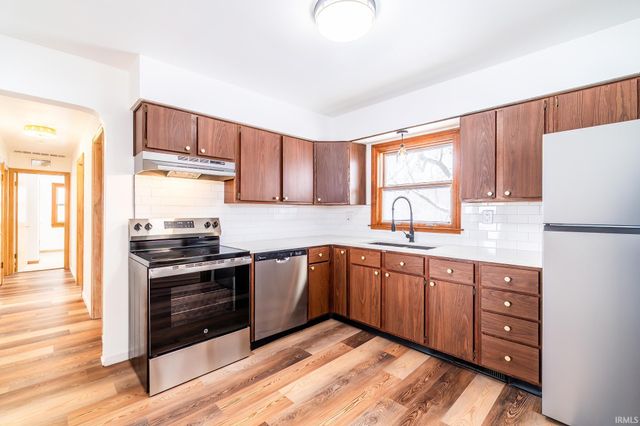 10630 Marion Center Road, Fort Wayne, IN 46816