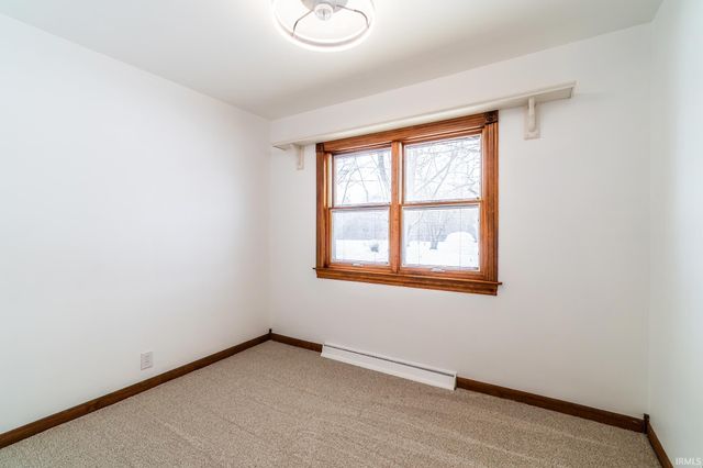 10630 Marion Center Road, Fort Wayne, IN 46816