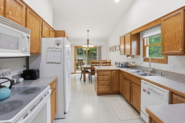 3177 Setting Sun Boulevard, Saginaw, MI 48603