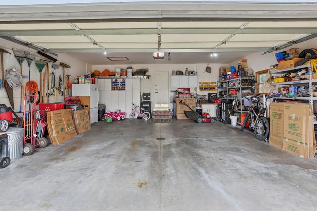 3177 Setting Sun Boulevard, Saginaw, MI 48603