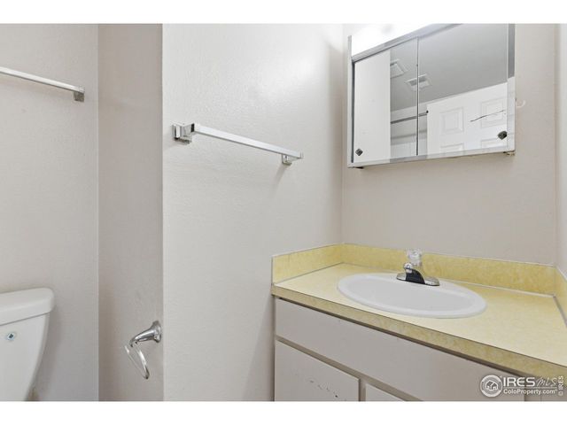 118 W Union Ave, La Salle, CO 80645