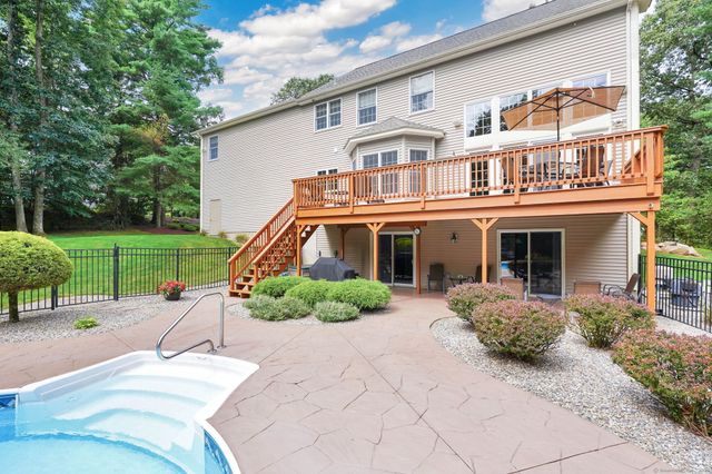 30 Old Farms Lane, Suffield, CT 06093