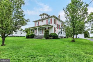 26 YORK ST, Wellsville, PA 17365