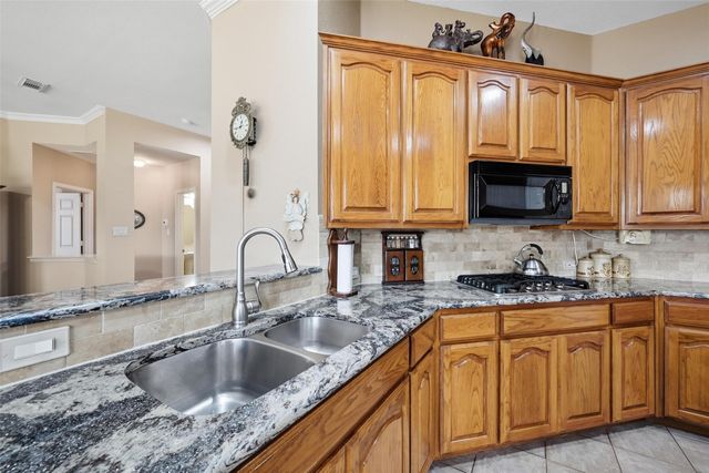 6002 Valleywood Drive, Flower Mound, TX 75028