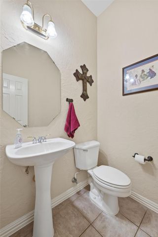 6002 Valleywood Drive, Flower Mound, TX 75028