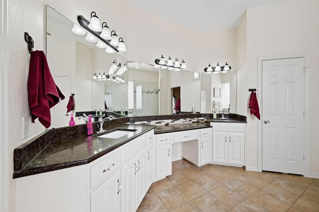 6002 Valleywood Drive, Flower Mound, TX 75028