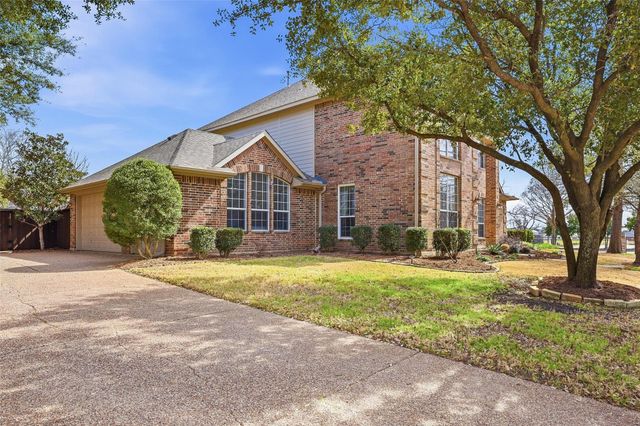 6002 Valleywood Drive, Flower Mound, TX 75028