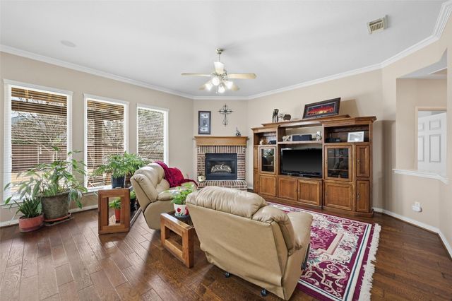 6002 Valleywood Drive, Flower Mound, TX 75028