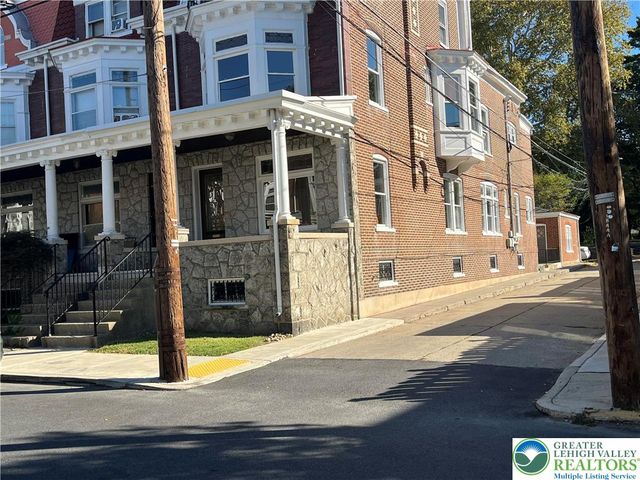 113 North West Street 2, Allentown City, PA 18102