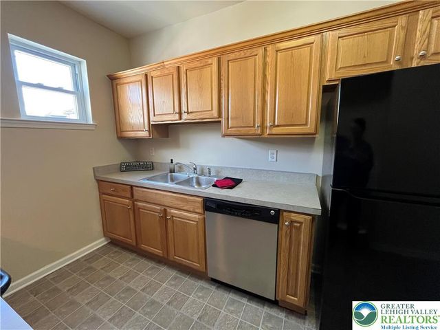 113 North West Street 2, Allentown City, PA 18102