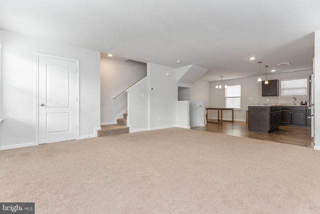 300 CARBINE ST, Taneytown, MD 21787
