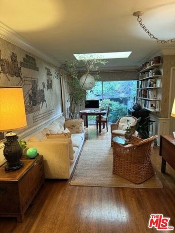 168 N Wetherly Drive, Beverly Hills, CA 90211