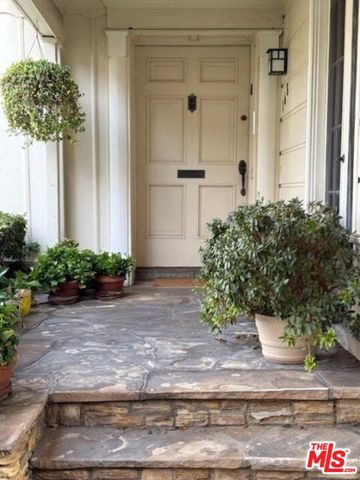 168 N Wetherly Drive, Beverly Hills, CA 90211