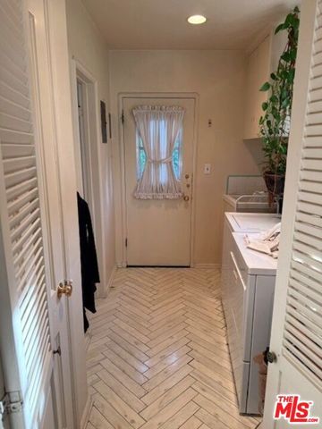 168 N Wetherly Drive, Beverly Hills, CA 90211