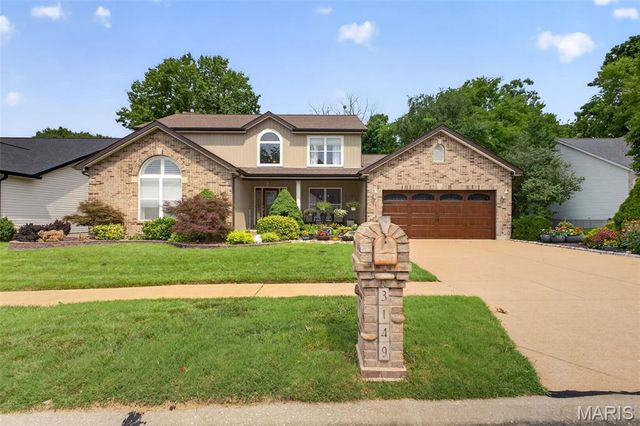 3149 Crystal Lake Drive, St Louis, MO 63129