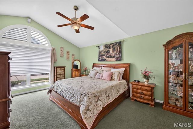 3149 Crystal Lake Drive, St Louis, MO 63129