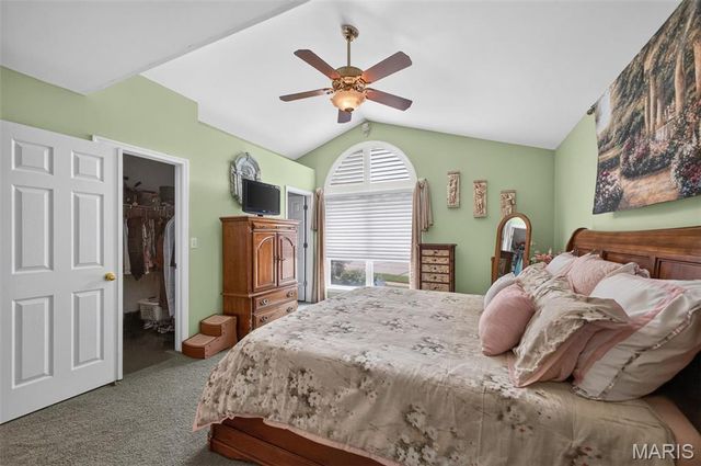 3149 Crystal Lake Drive, St Louis, MO 63129
