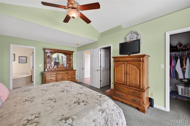3149 Crystal Lake Drive, St Louis, MO 63129